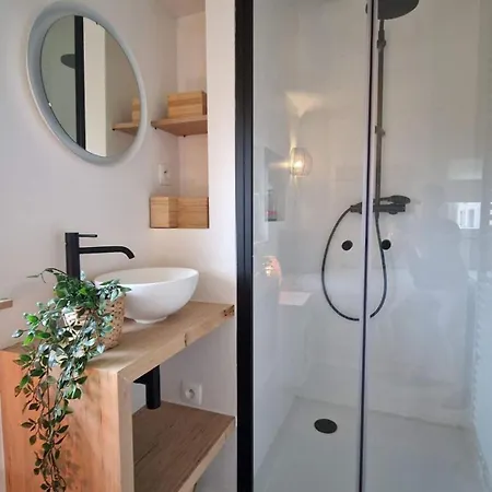 Studio With Bedroom And Living Apartment *